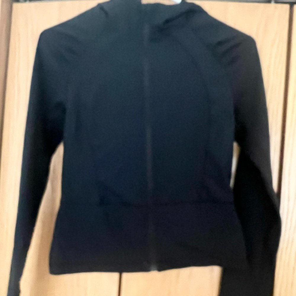 NWOT Crop Define Jacket Nulu- Black - size 2